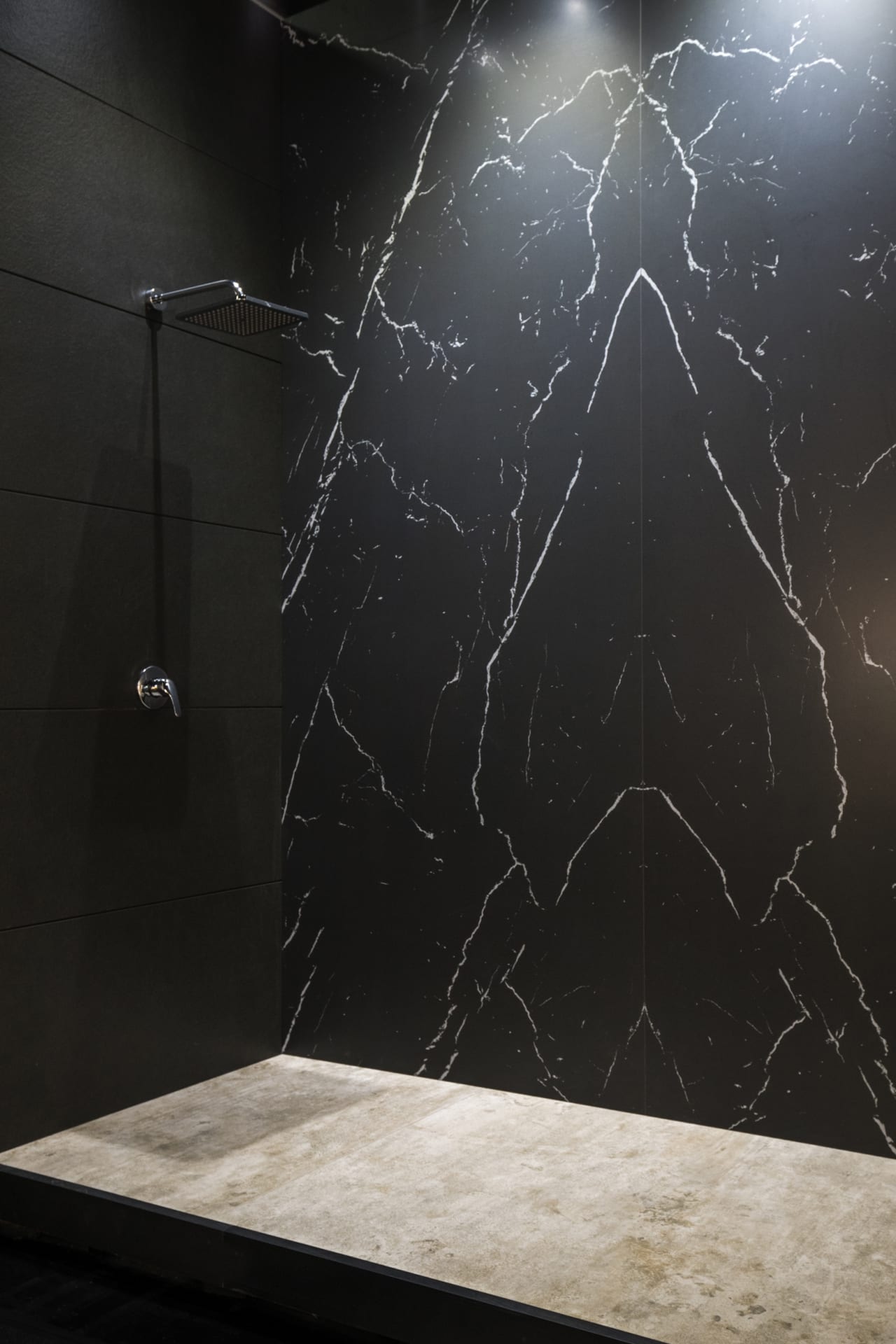 Neolith Nero marquina vloer