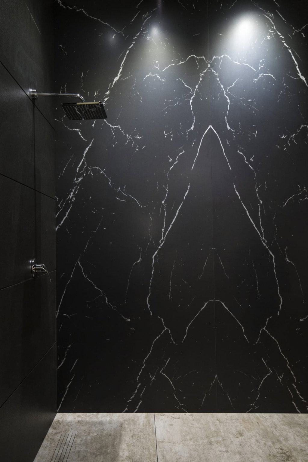 Neolith Nero marquina vloer