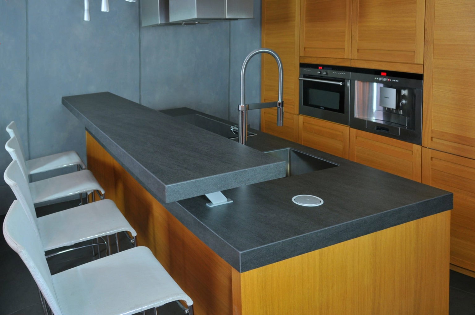 Basalt Black 7