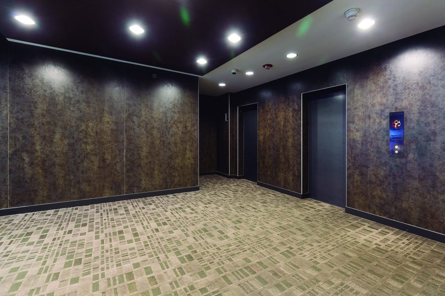 Neolith Iron Moss vloer