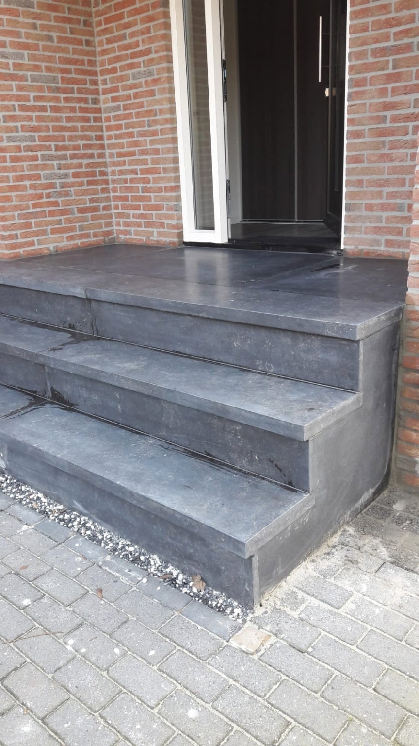 Hardsteen trap/stoep
