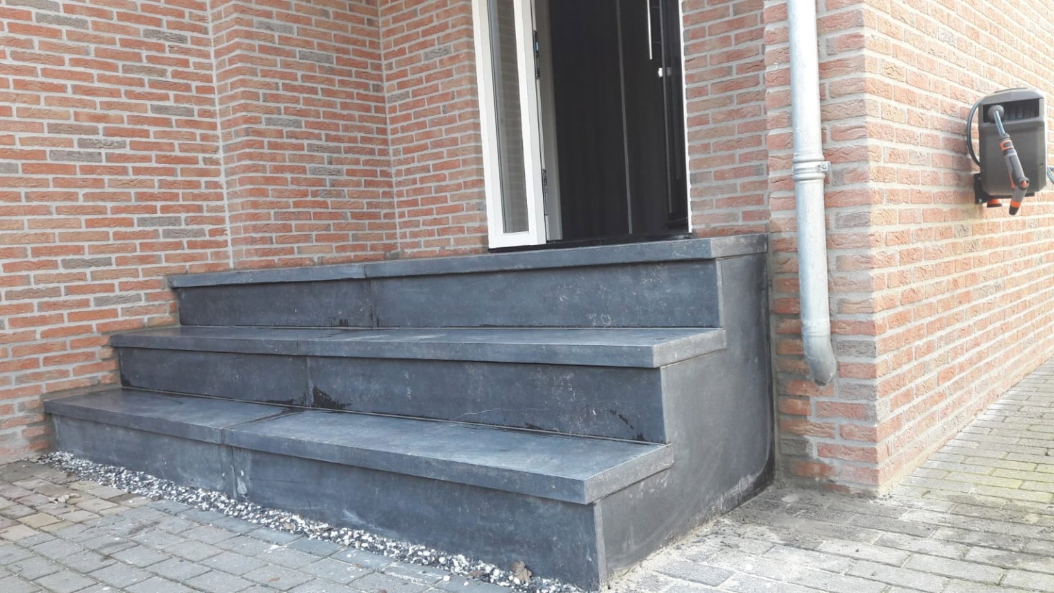 Hardsteen trap/stoep