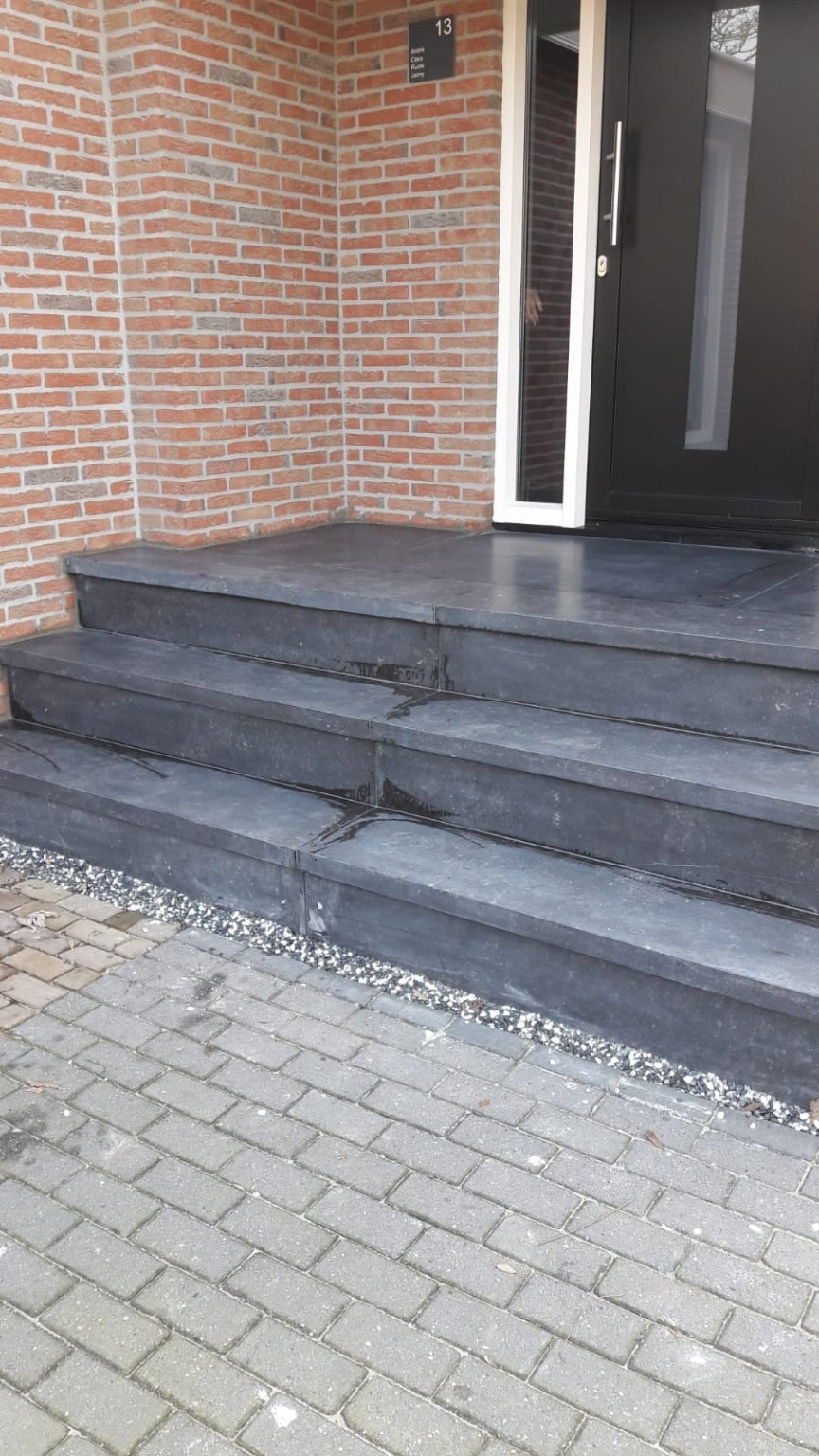 Hardsteen trap/stoep