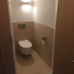 Crema Marfil wc scaled