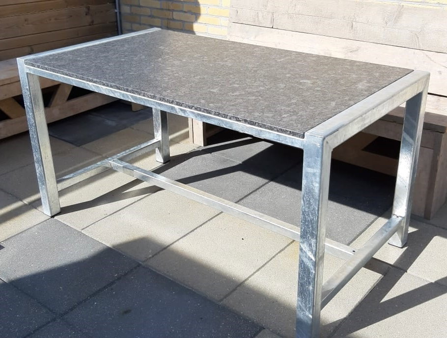 Natuursteen tafelblad Steel Grey graniet geborsteld