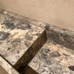 Natuursteen wasbak toilet scaled