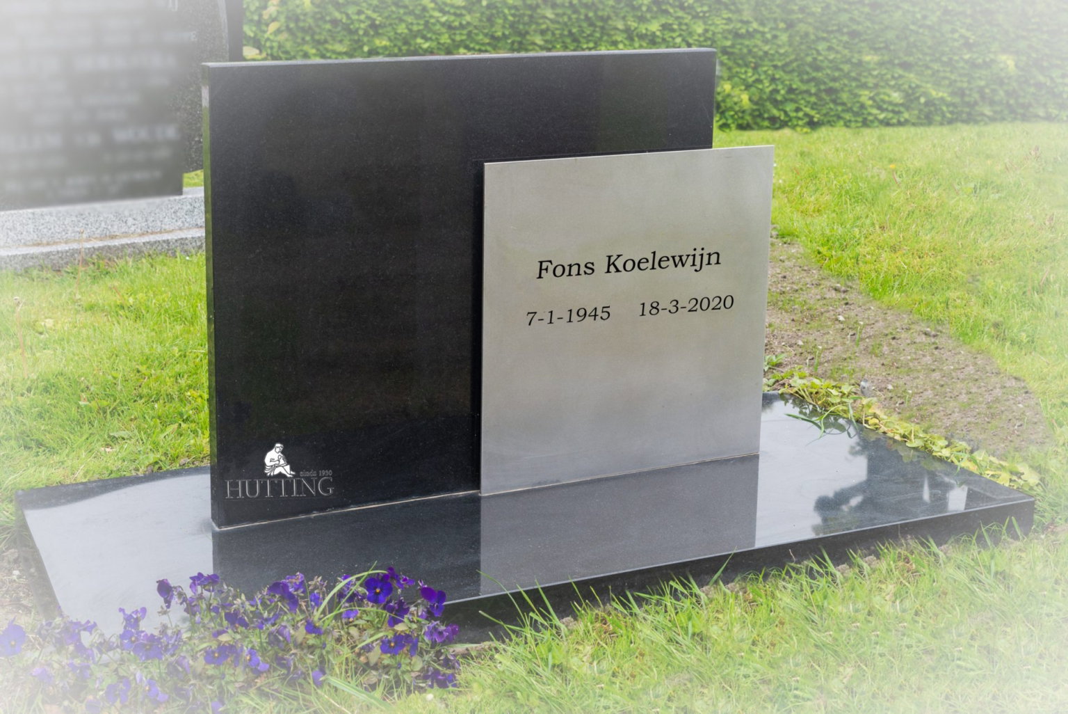 Grafmonument met RVS scaled