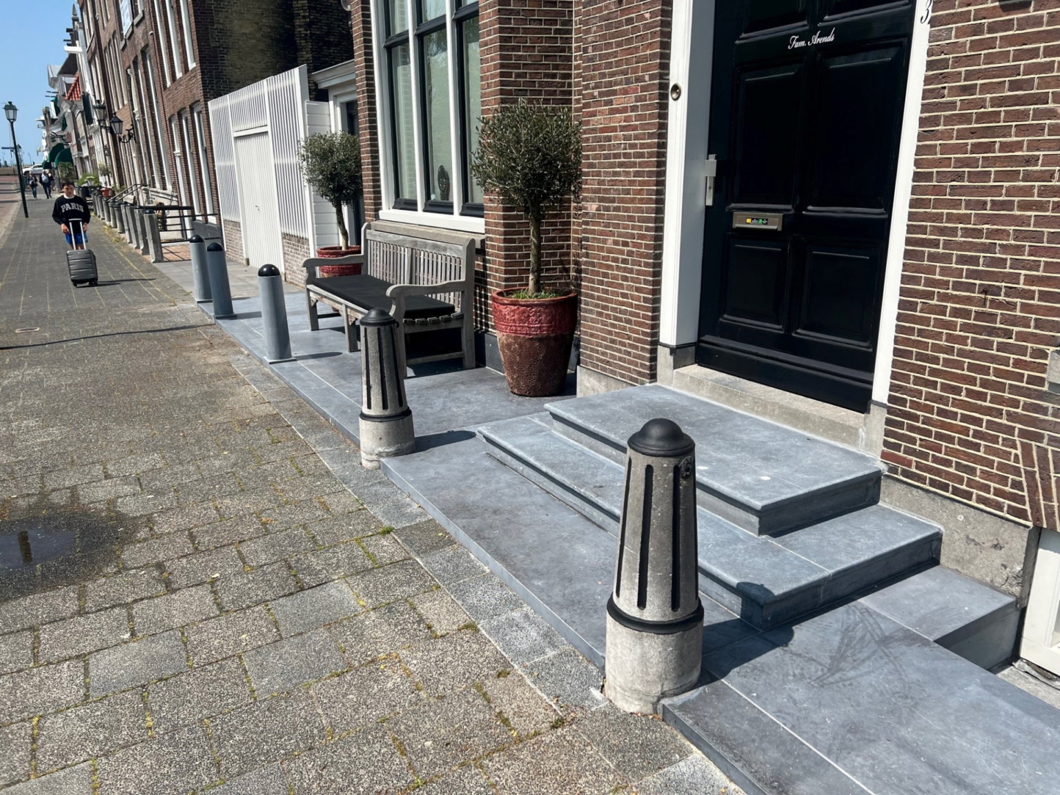 Restauratie Hardsteen stoep Friesland scaled
