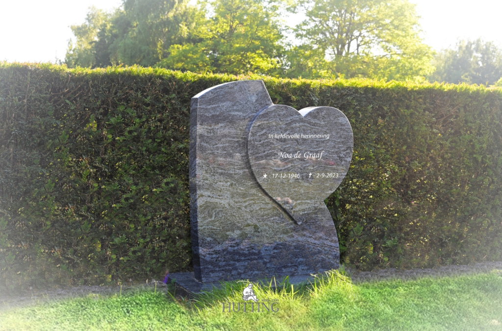 Grafmonument Sneek scaled