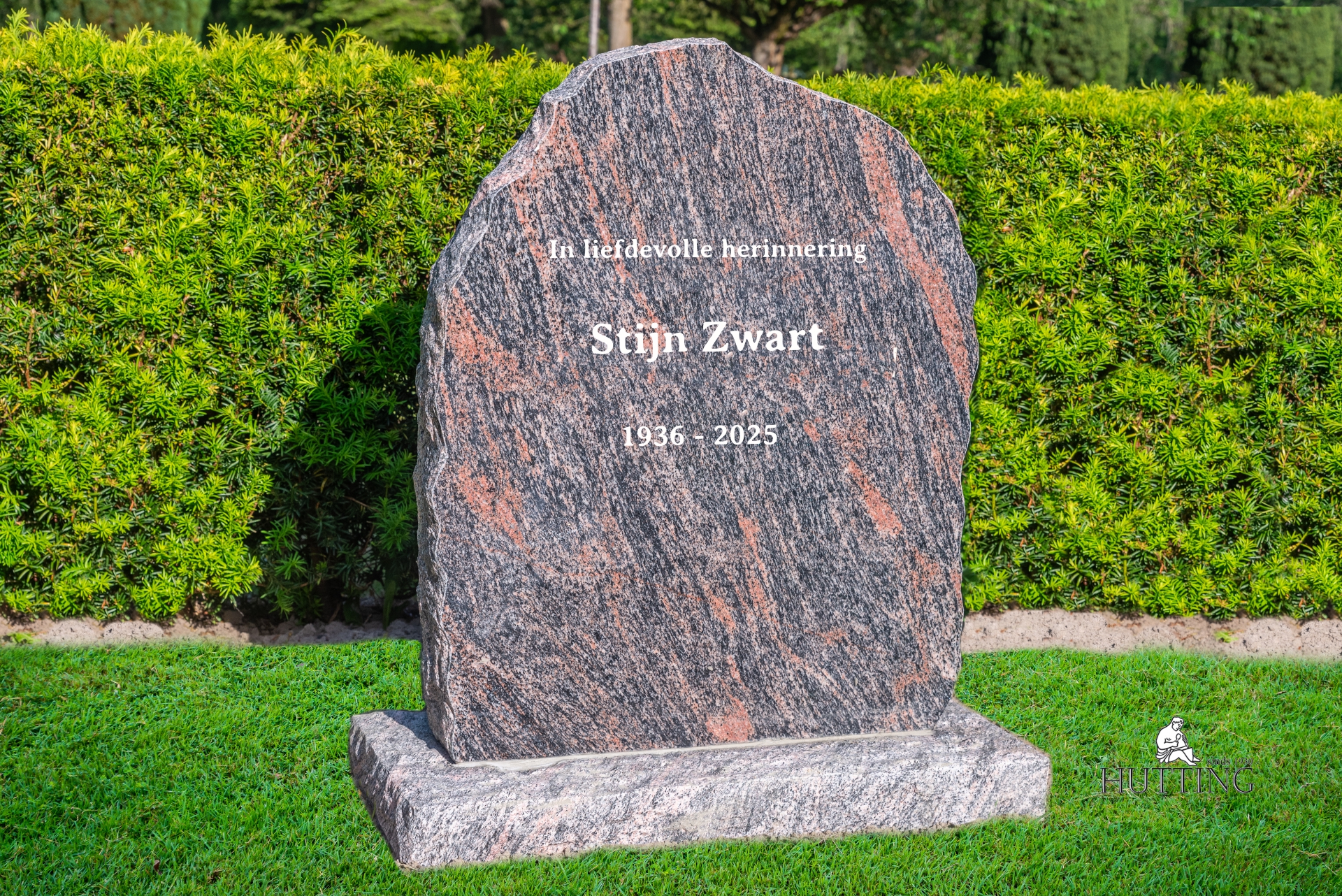 Grafsteen EZ 527-26