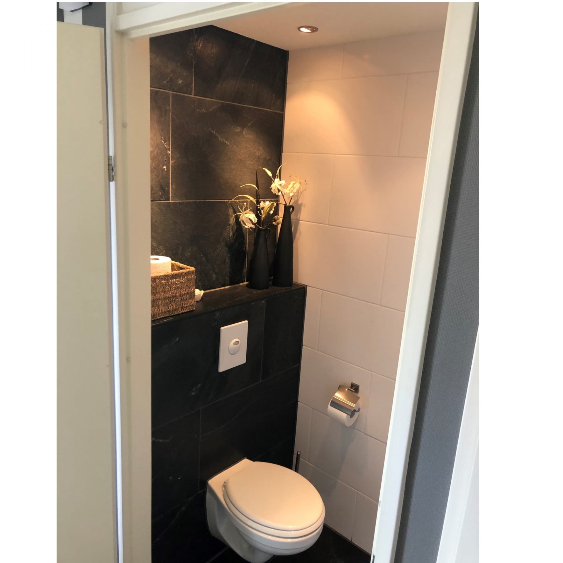 Leeuwarden Carbon Gold Vloer En Wandtegels Toilet Hutting Natuursteen